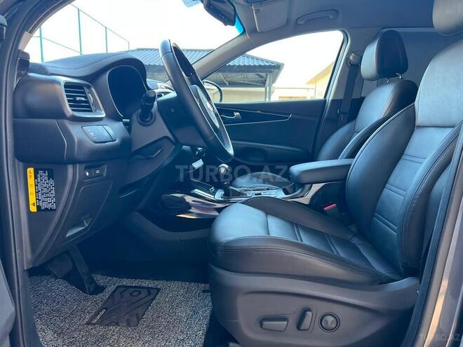 Kia Sorento-30
