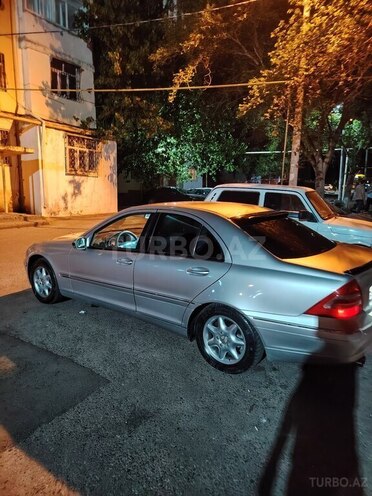Mercedes C 200-2