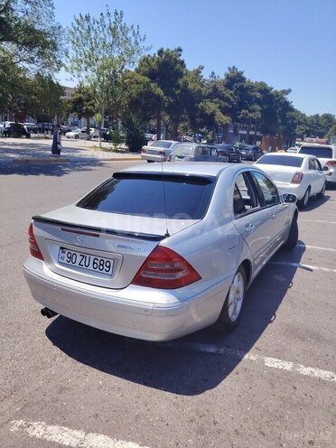 Mercedes C 200-11