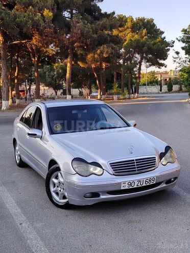 Mercedes C 200-13