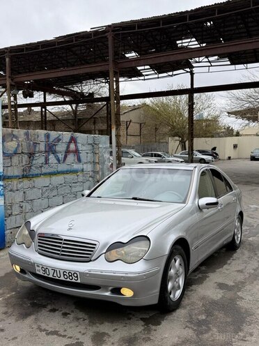 Mercedes C 200-19