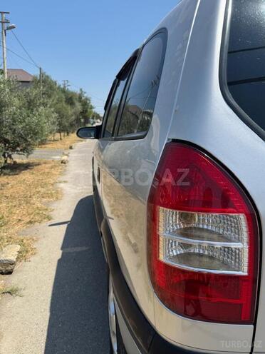 Opel Zafira-17
