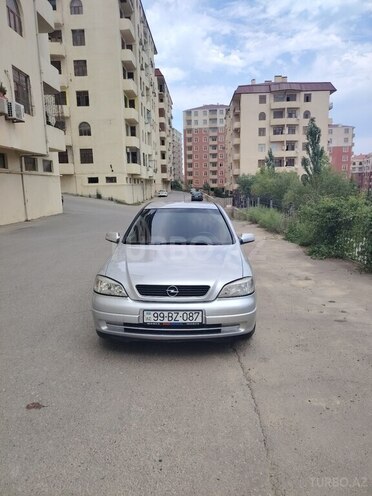 Opel Astra-1