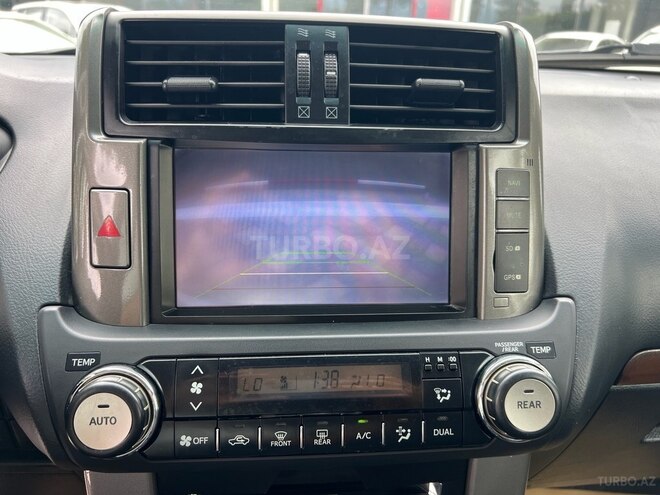 Toyota Land Cruiser Prado-18