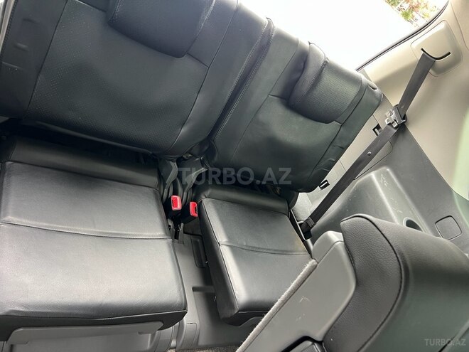 Toyota Land Cruiser Prado-14