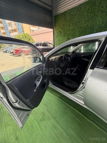 Toyota Corolla-6