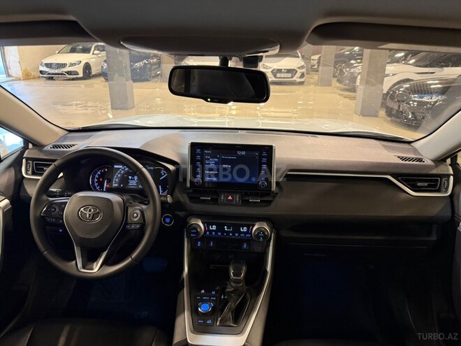 Toyota RAV4-15