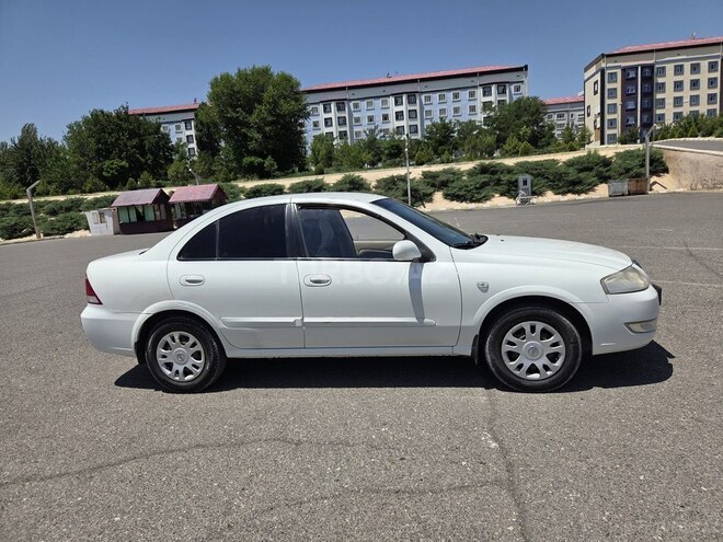Nissan Sunny-3
