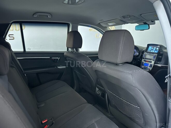 Hyundai Santa Fe-19