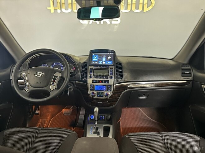 Hyundai Santa Fe-16