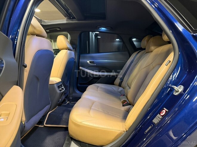 Hyundai Sonata-11