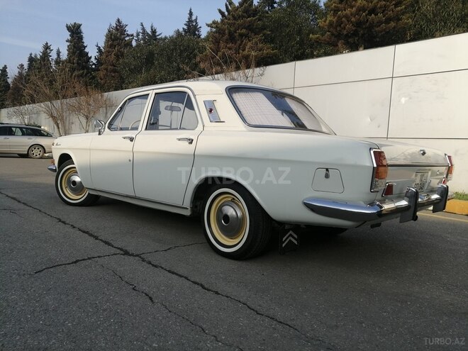 GAZ 24 "Volga"-4