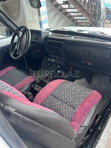 LADA (VAZ) Niva-6