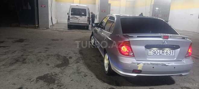 Hyundai Accent-10