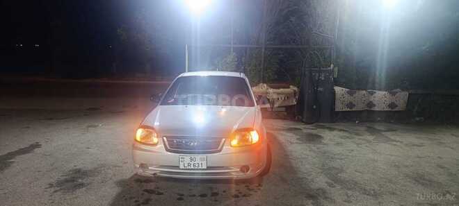Hyundai Accent-9