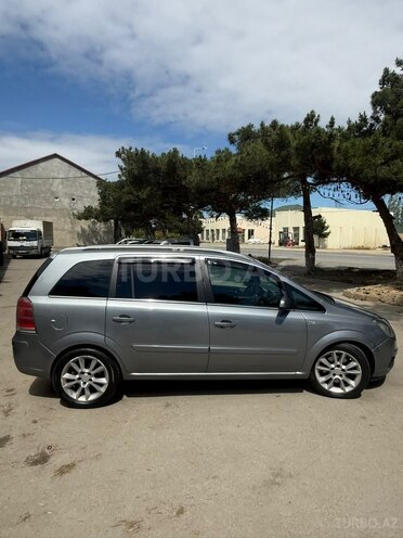 Opel Zafira-3