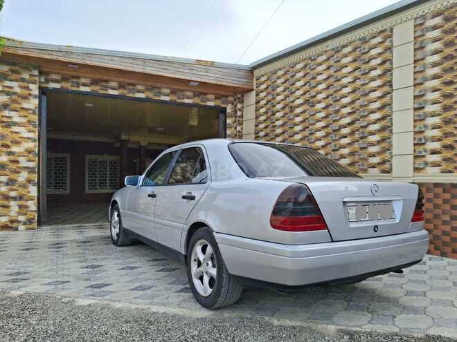 Mercedes C 180-5