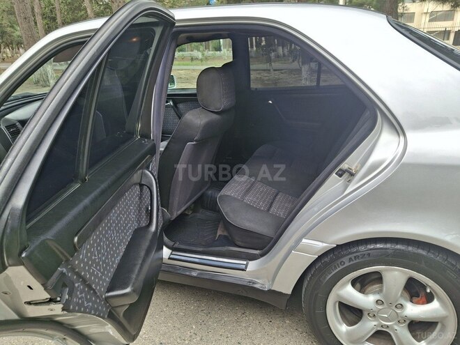 Mercedes C 180-8
