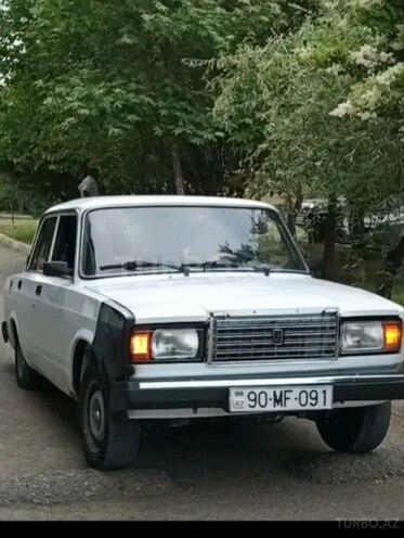 LADA (VAZ) 2107-5