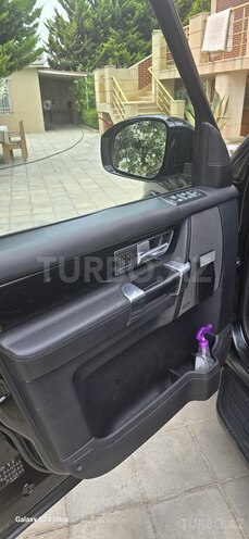 Land Rover Discovery-11