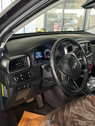 Kia Sorento-2