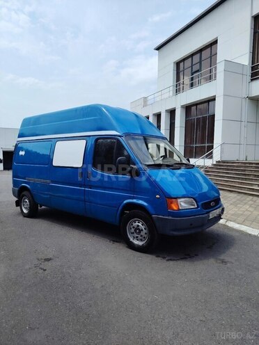 Ford Transit-1