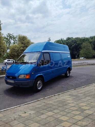 Ford Transit-2