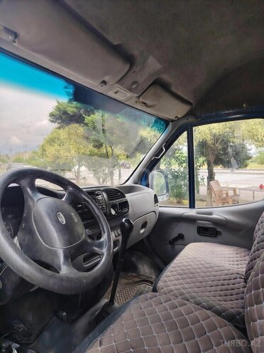 Ford Transit-9