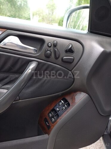 Mercedes C 200-7