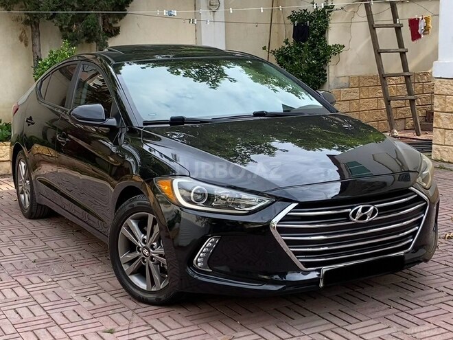 Hyundai Elantra-2