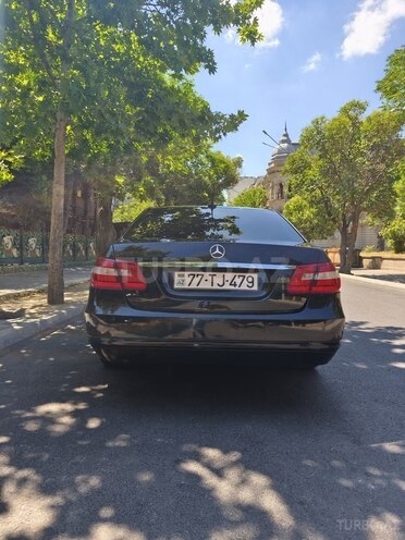 Mercedes E 250-2