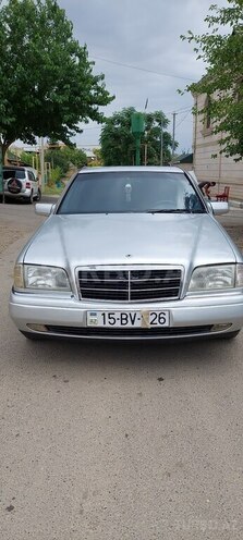 Mercedes C 220-1