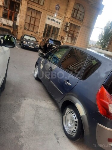 Renault Scenic-11