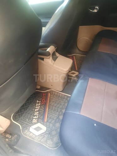 Renault Scenic-8
