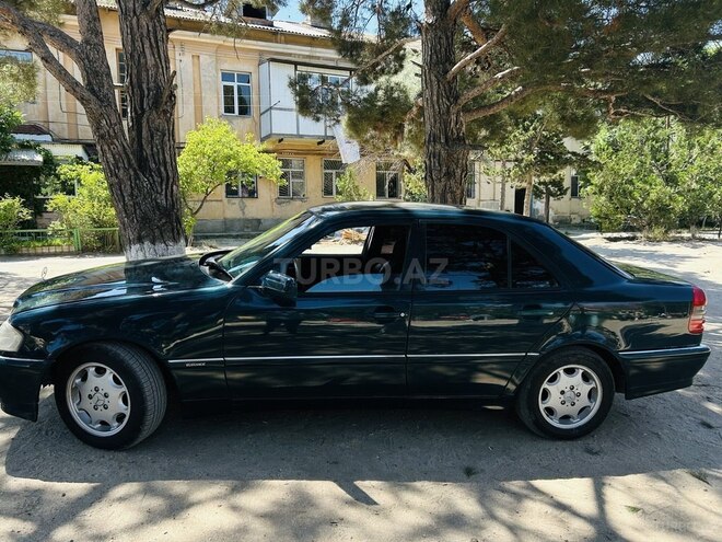 Mercedes C 180-7