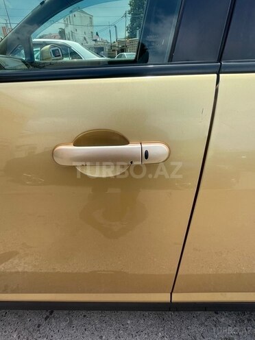 Nissan Tiida-9