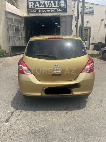 Nissan Tiida-2