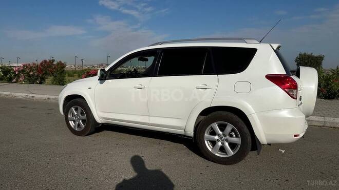 Toyota RAV4-2