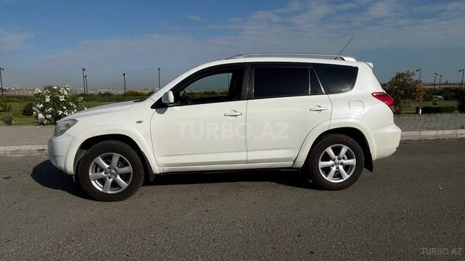 Toyota RAV4-3