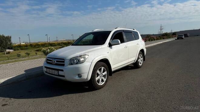 Toyota RAV4-1
