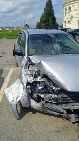 Mitsubishi Lancer-2