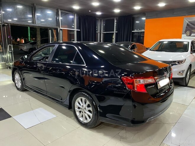 Toyota Camry-8