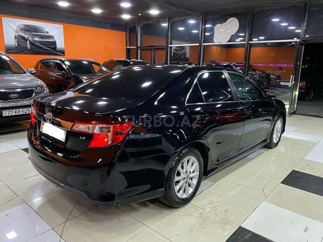 Toyota Camry-7