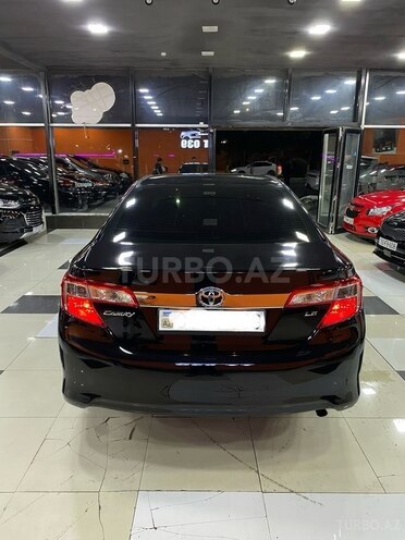 Toyota Camry-6
