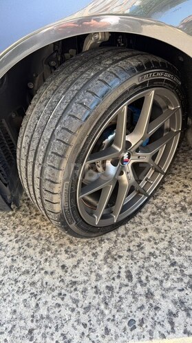 BMW 528-9
