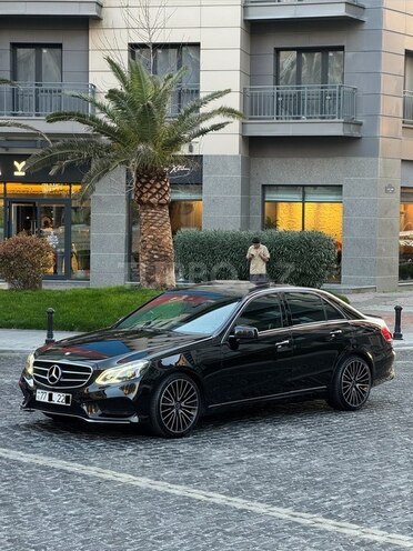 Mercedes E 220-3