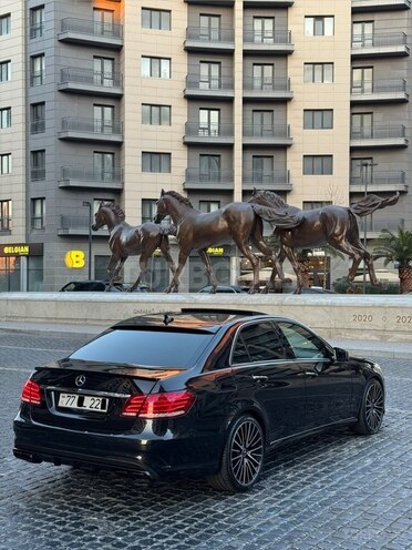 Mercedes E 220-6