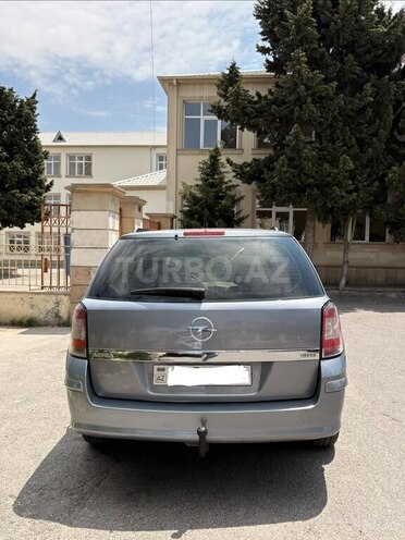 Opel Astra-2