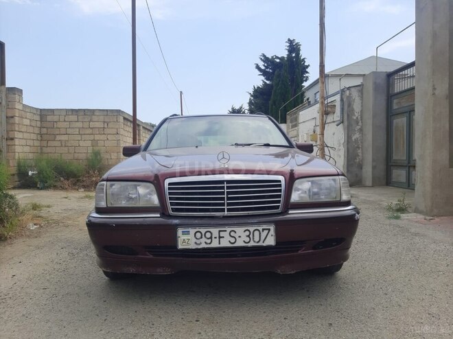 Mercedes C 200-1
