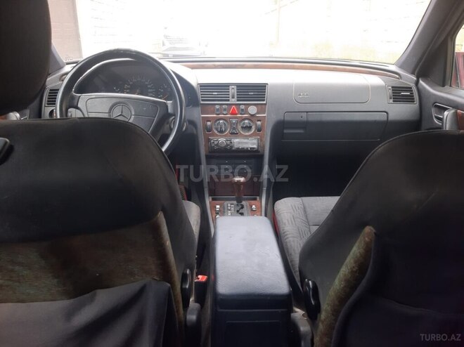 Mercedes C 200-9